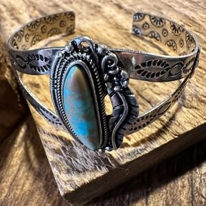 Boho Chic Vintage Southwestern Cowgirl‎ Cactus Open Cuff Bangle, Turquoise Stone